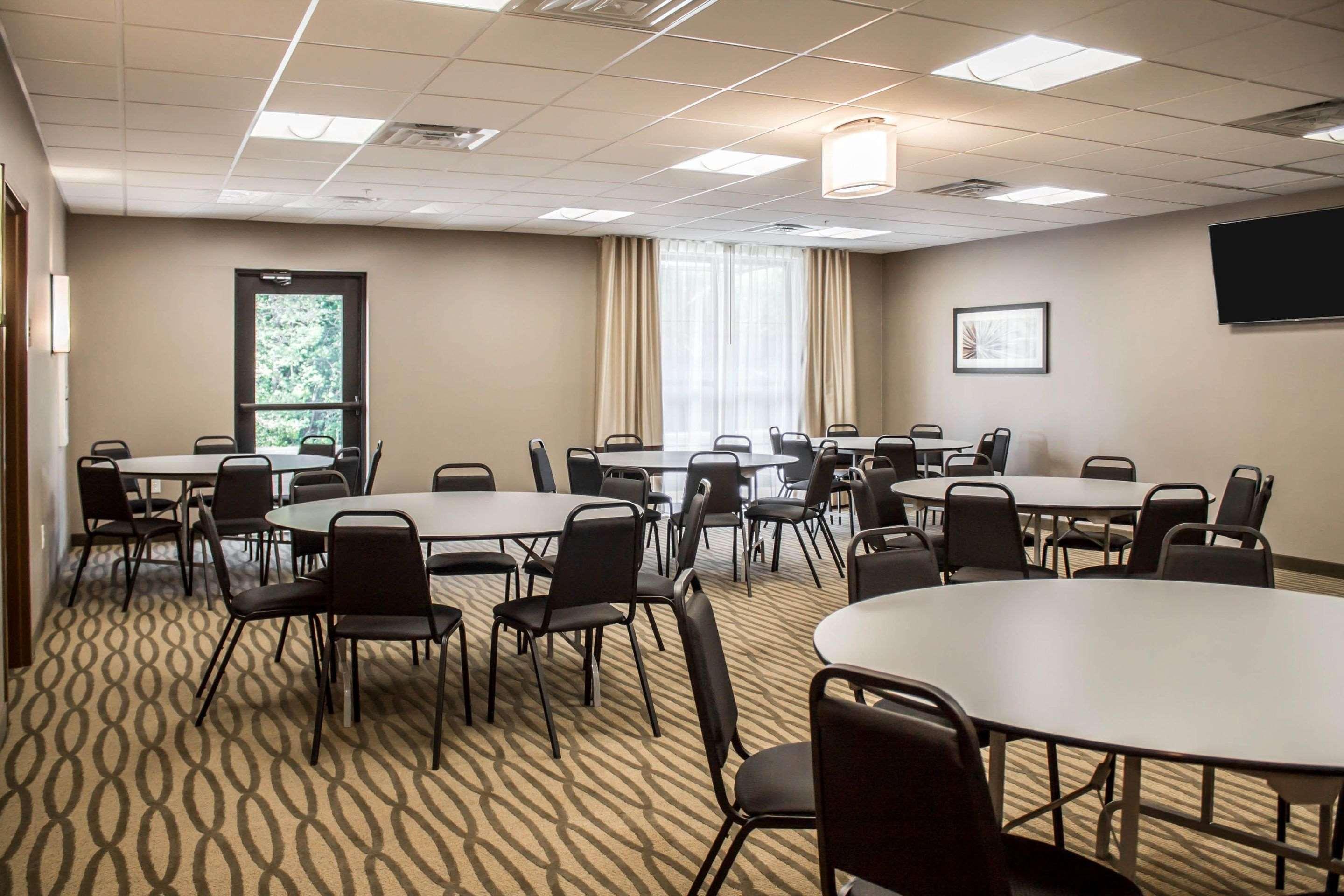Comfort Suites Hartville-North Canton Uniontown Zewnętrze zdjęcie